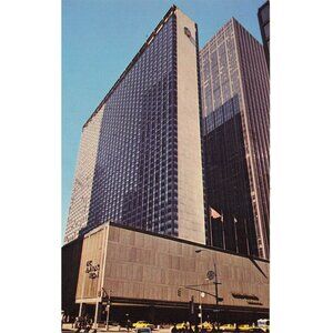 Postcard The New York Hilton At Rockefeller Center Chrome Unposted 1939-1970s